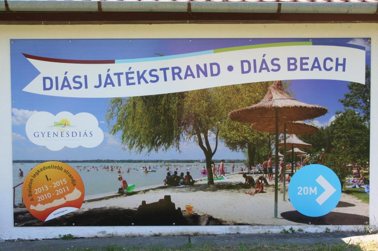 Leander Vendeghaz Hotel Gyenesdias Bagian luar foto