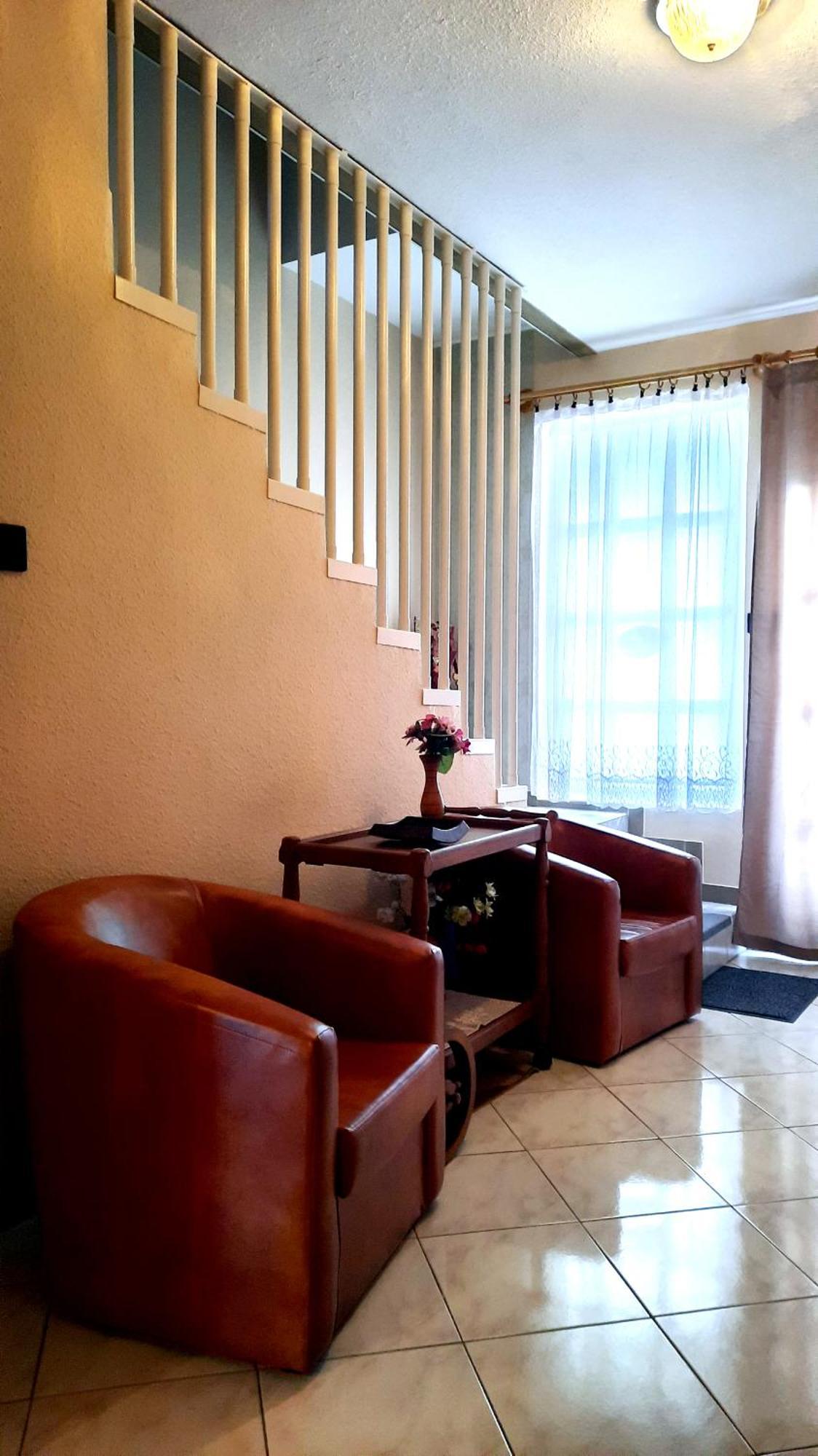Leander Vendeghaz Hotel Gyenesdias Bagian luar foto